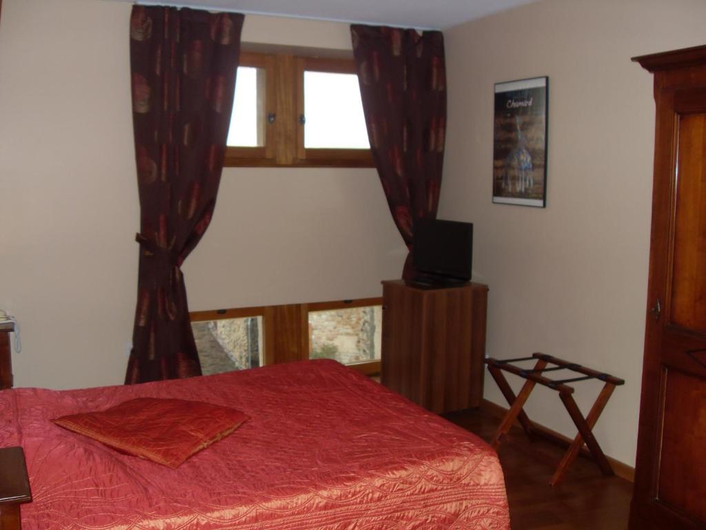 Отель La Bastide Du Soleil Vinezac Номер фото